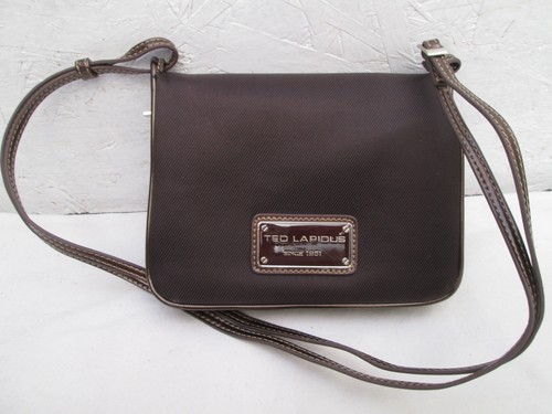 Authentique petit sac main - à,